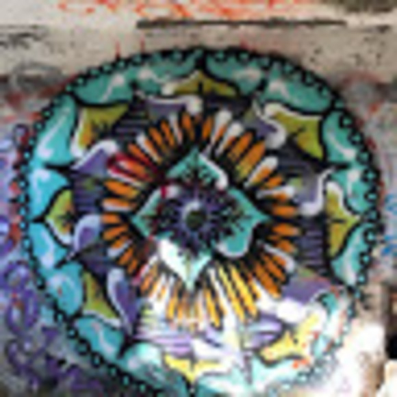 Meet your Posher, Kay - Picture 1 of 1